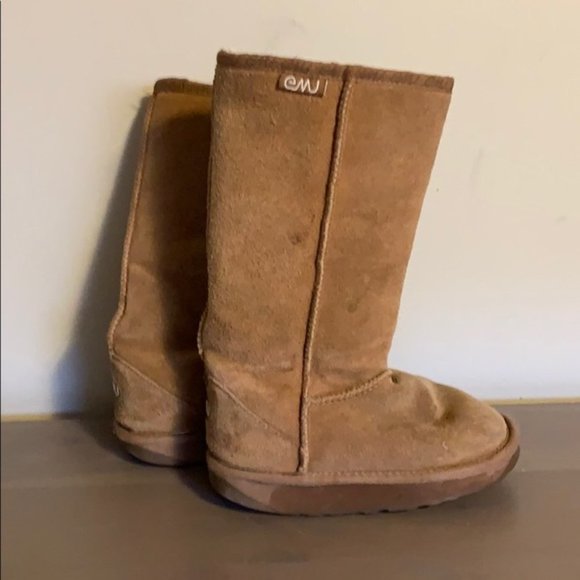 Emu Australia Tan Sheepskin Boots - Girl’s Size 9 - Picture 4 of 6